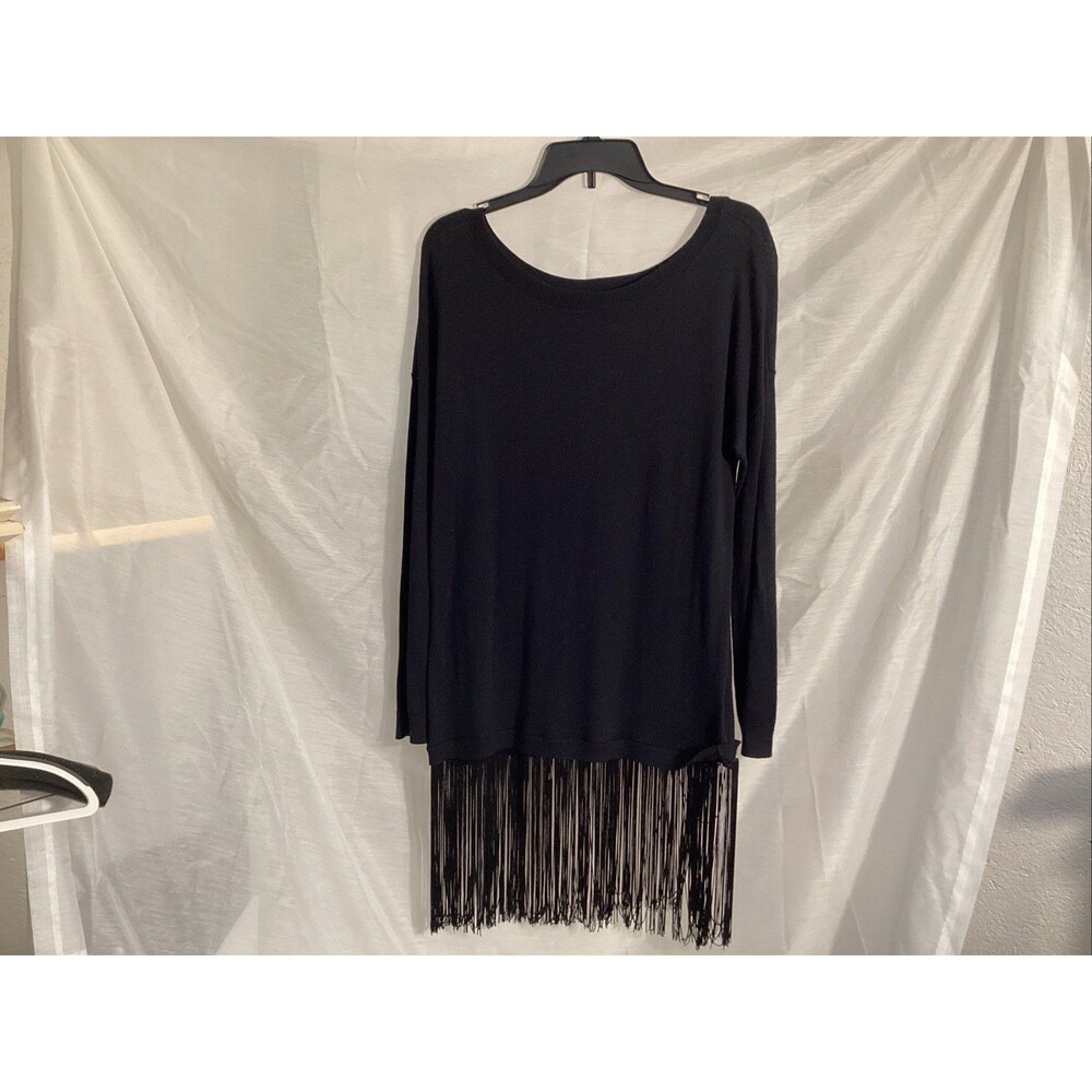 trouve sweater women’s sz M black scoop neck long fringe hem